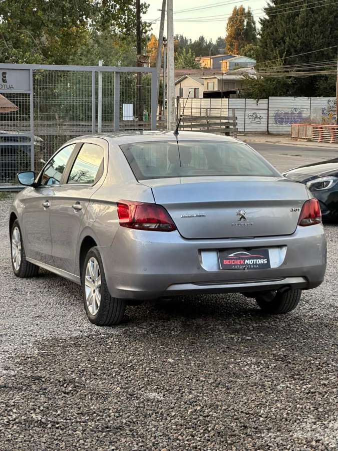 2021 Peugeot 301 Gris - Miniatura 6