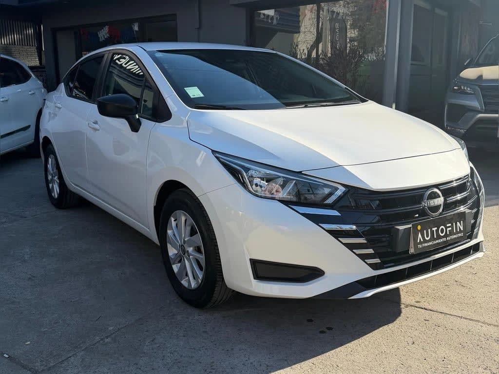 2025 Nissan VERSA 1.6 - Miniatura 8