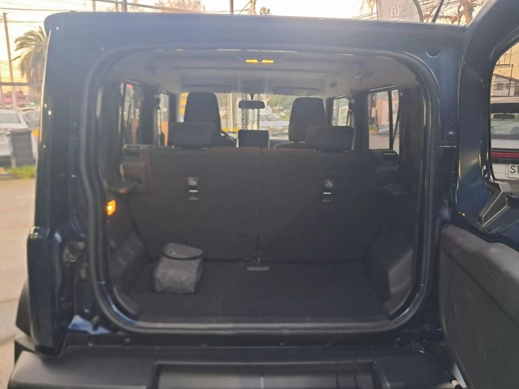 2024 SUZUKI JIMNY GLX - Miniatura 4