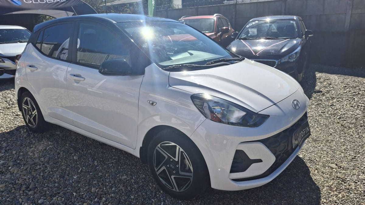 2024 Hyundai Grand i10 Blanco - Miniatura 3