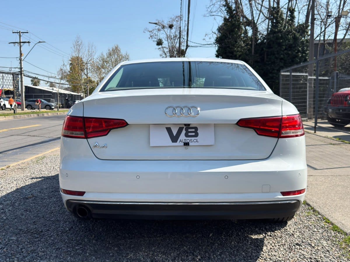 2018 Audi A4 1.4 Blanco - Miniatura 5