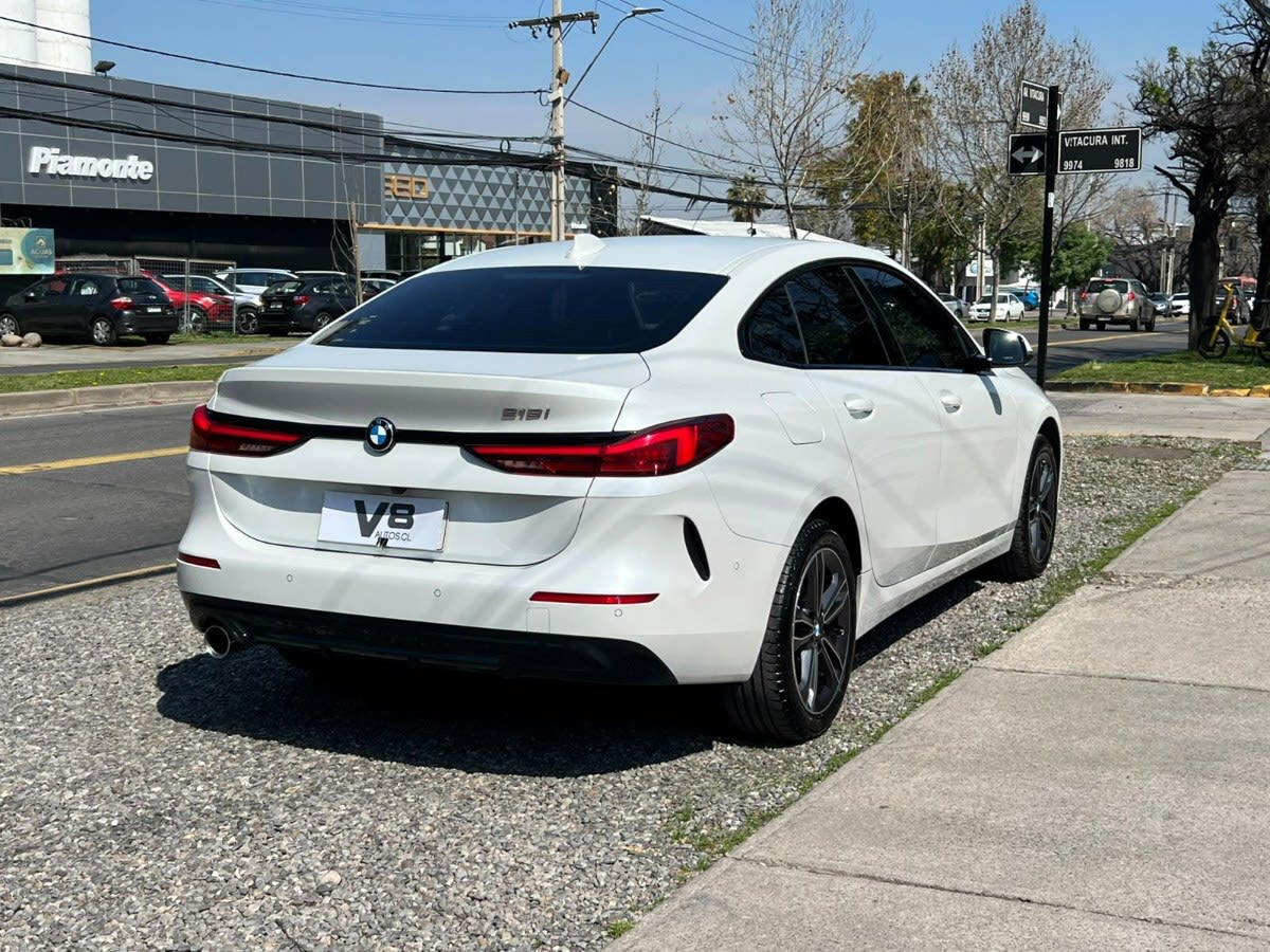 2024 BMW 218 GRAN Blanco - Miniatura 4