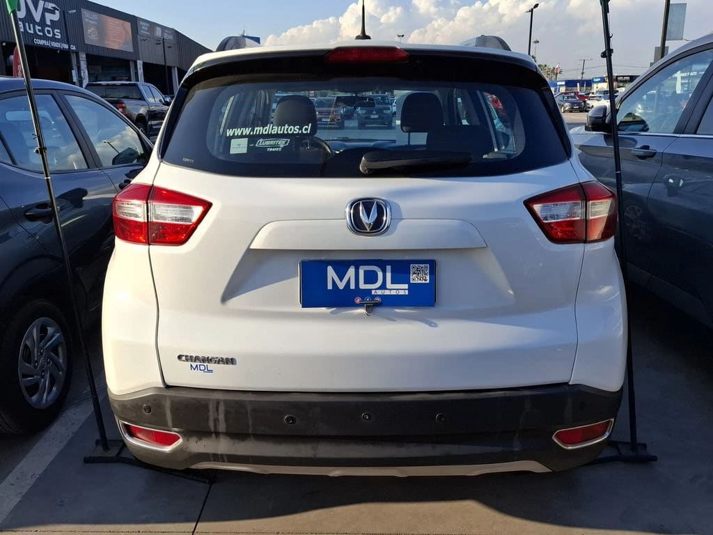 2020 Changan CS15 - Miniatura 6