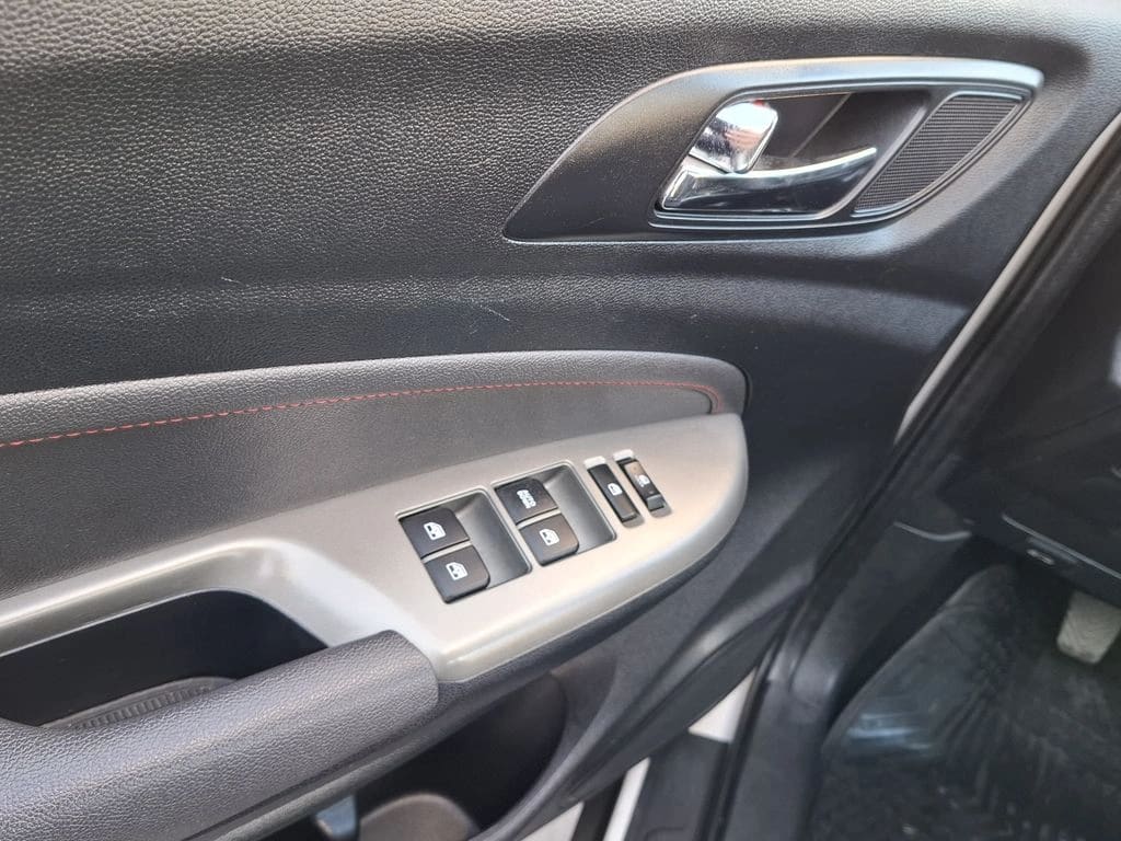 2020 Changan CS15 - Miniatura 8