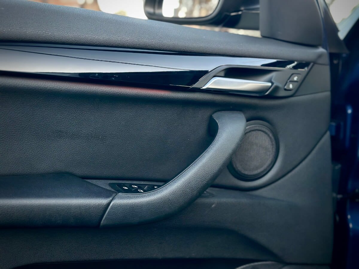 2022 BMW X1 - Miniatura 8