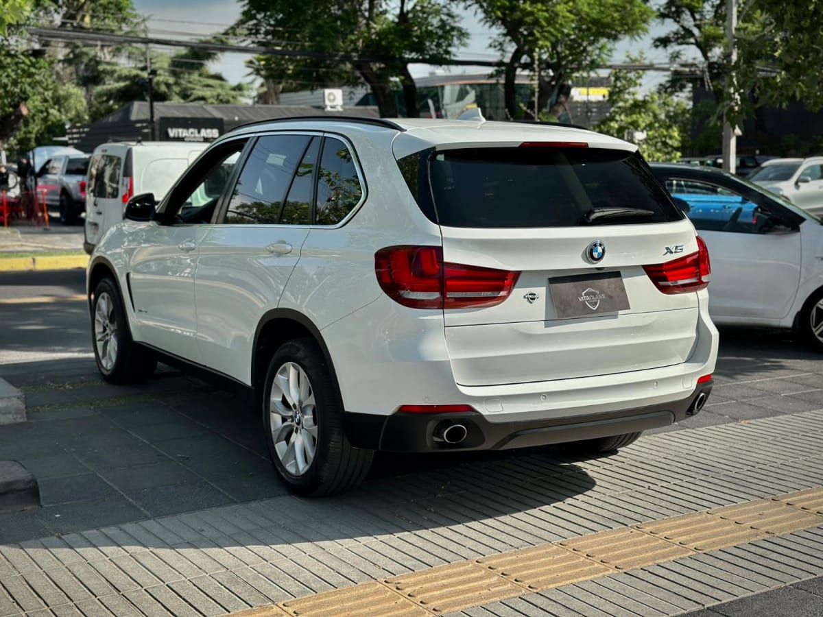 2018 BMW X5 - Miniatura 7