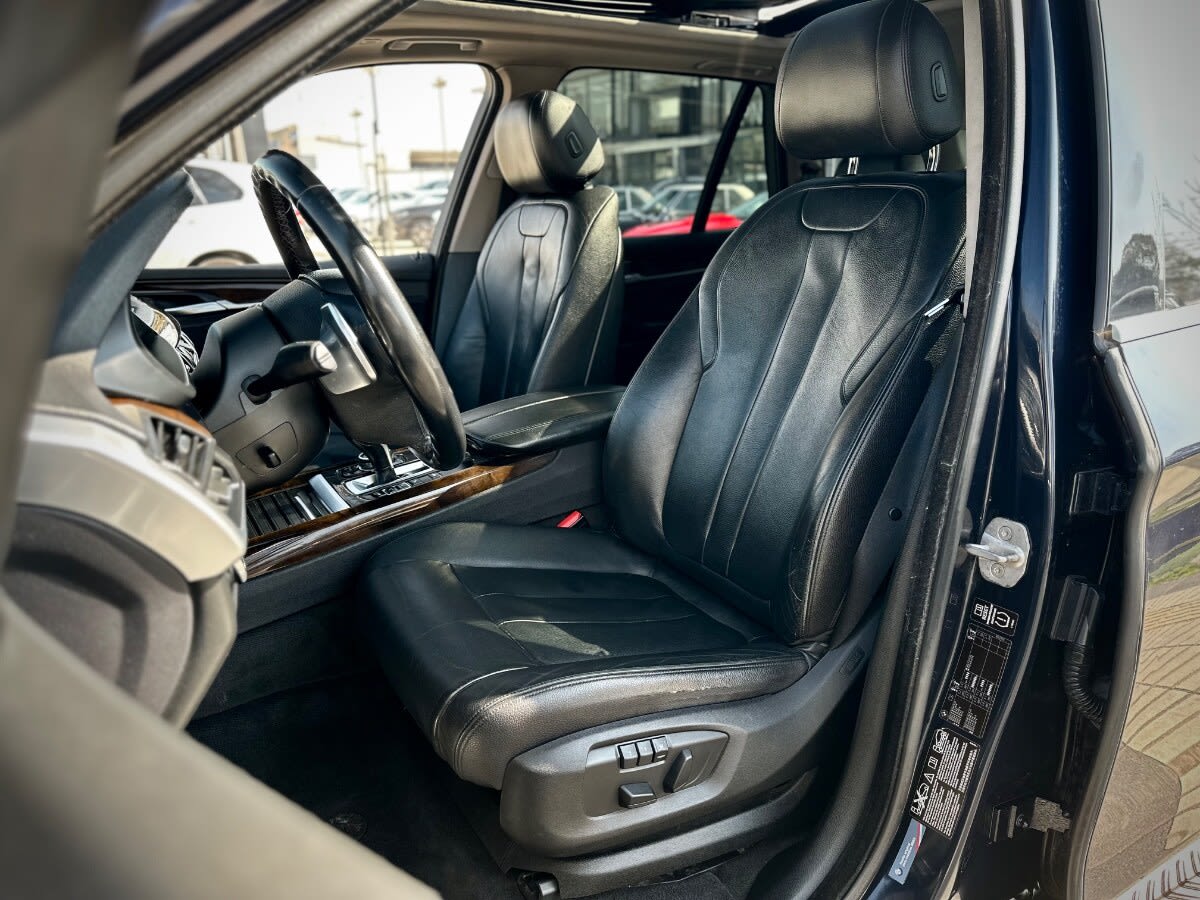 2015 BMW X5 - Miniatura 10