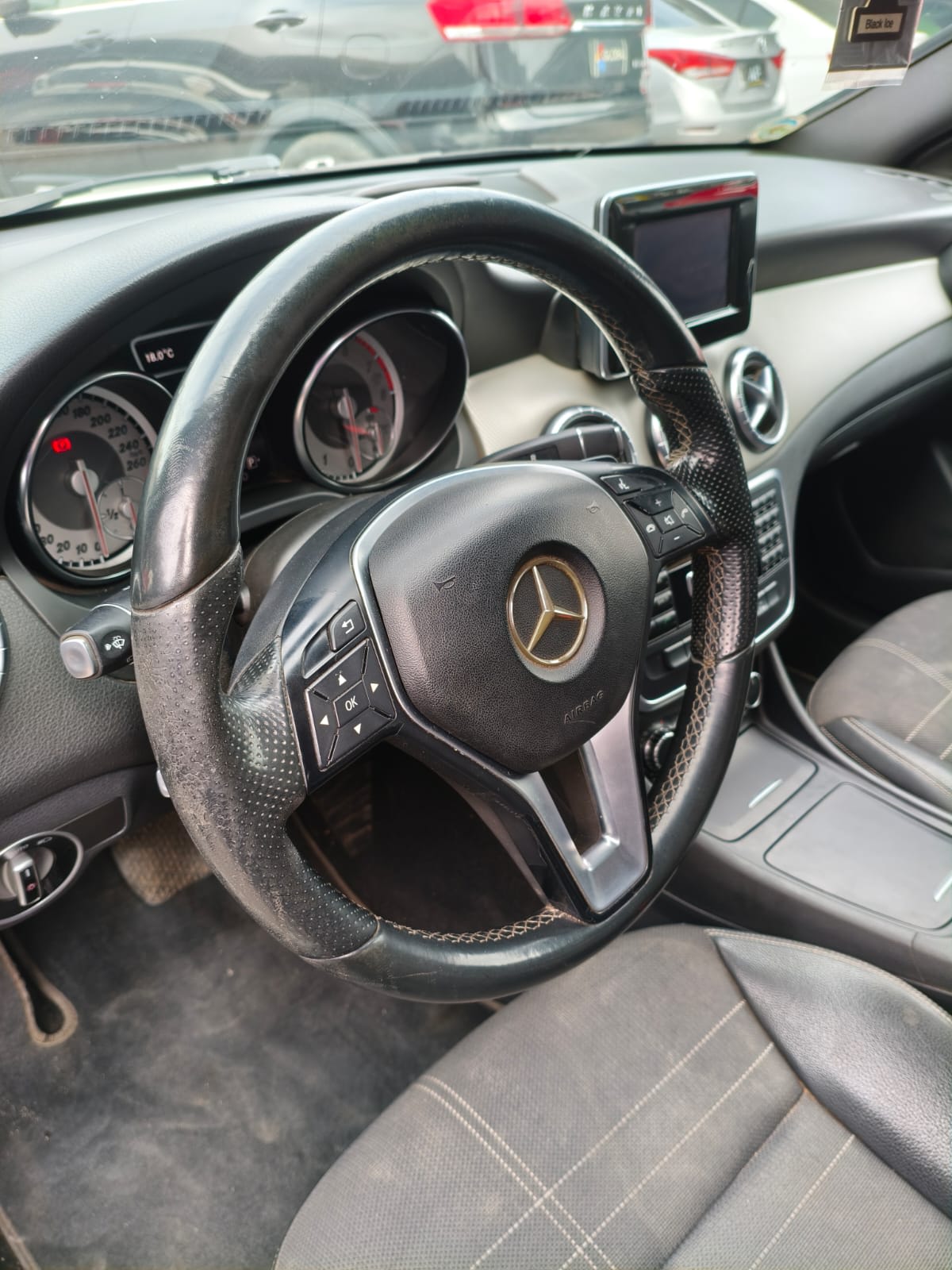 2015 Mercedes Benz CLA200 1.6 Blanco - Miniatura 8