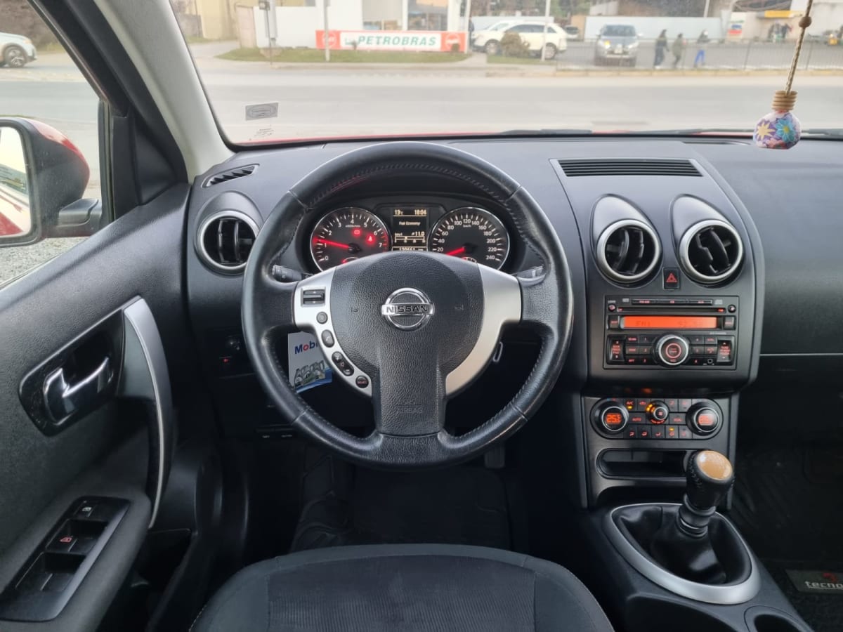 2015 Nissan Qashqai Rojo - Miniatura 10