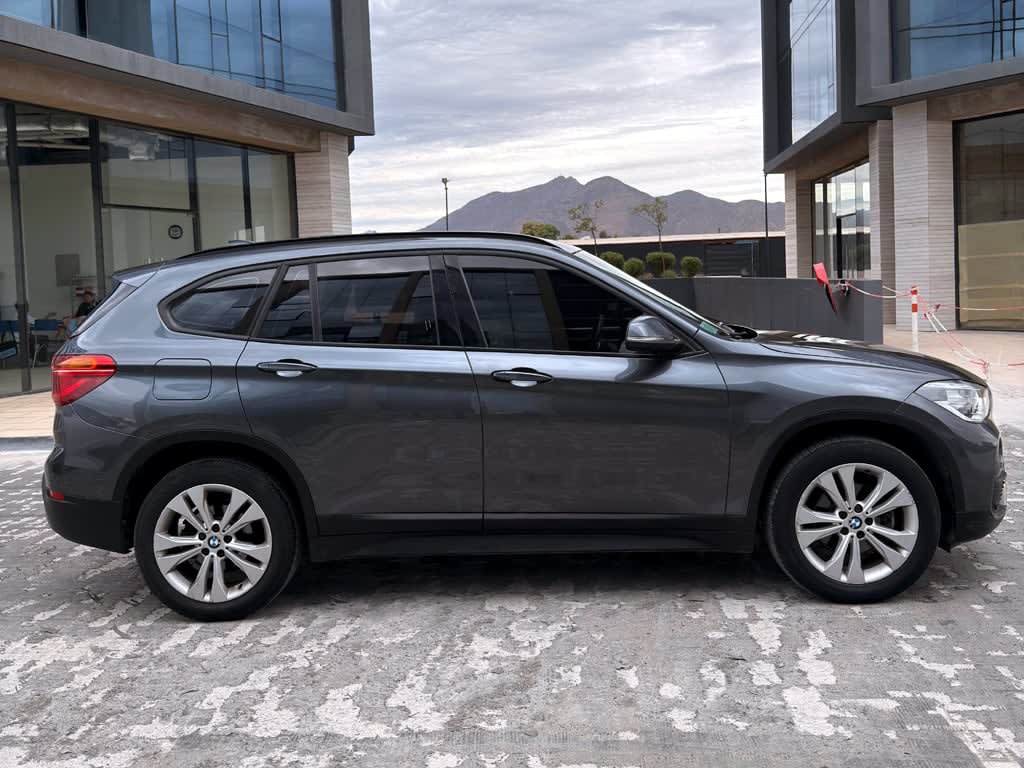 2019 BMW X1 - Miniatura 5