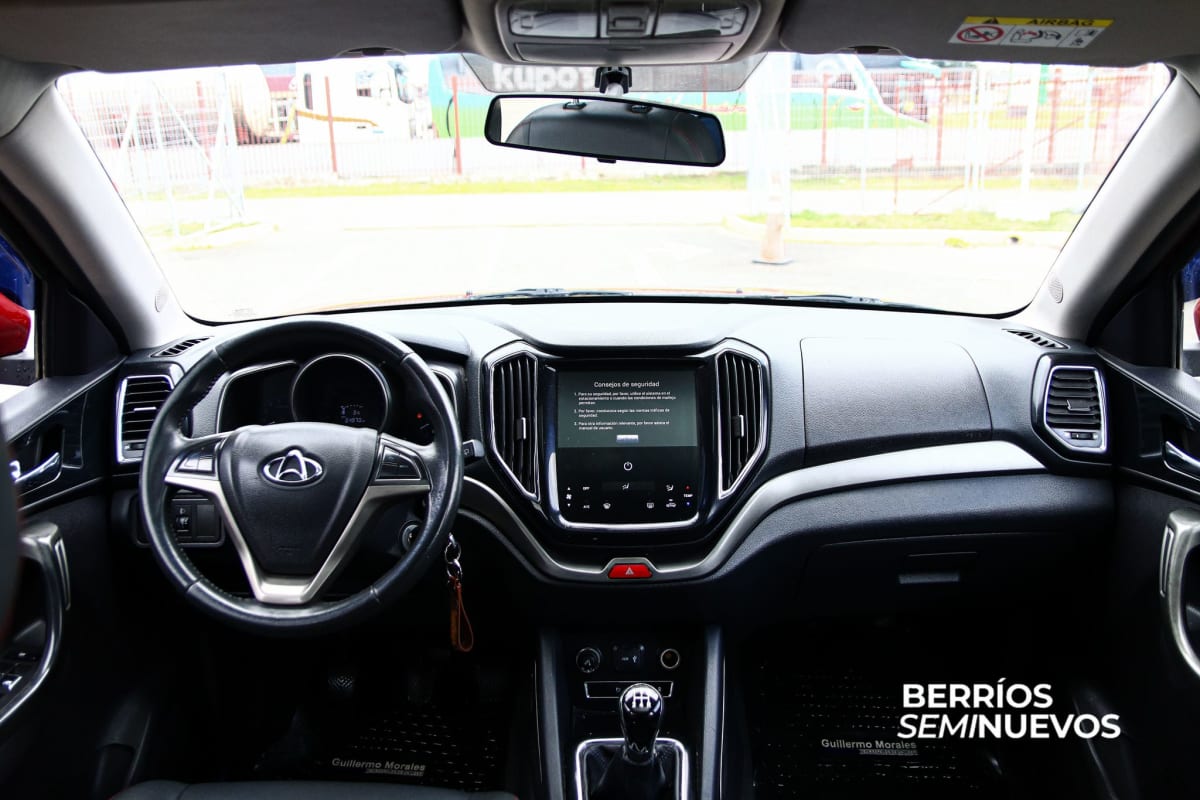 2021 Changan CX70 LUXURY 1.6 LUXURY Rojo - Miniatura 9