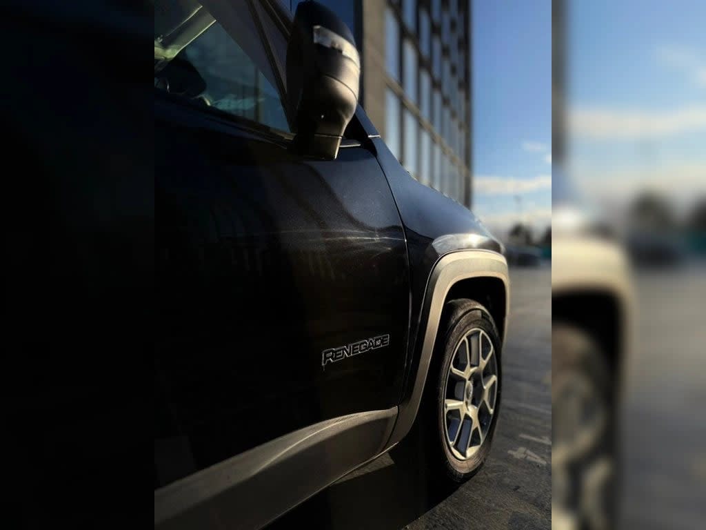 2022 Jeep Renegade - Miniatura 9