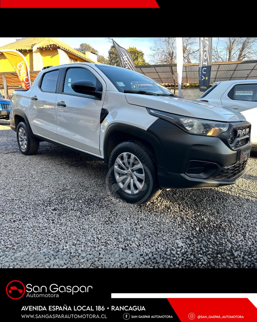 2023 Ram 700 SLT SLT - Miniatura 3