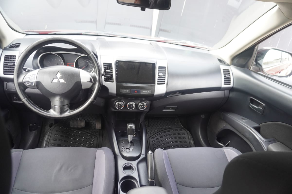 2014 Mitsubishi Outlander GLS - Miniatura 9