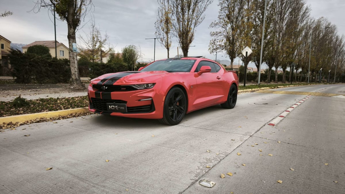 2021 Chevrolet Camaro SS - Miniatura 3