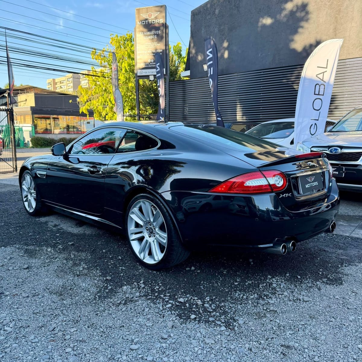 2012 Jaguar XK R 5.0 Negro - Miniatura 4