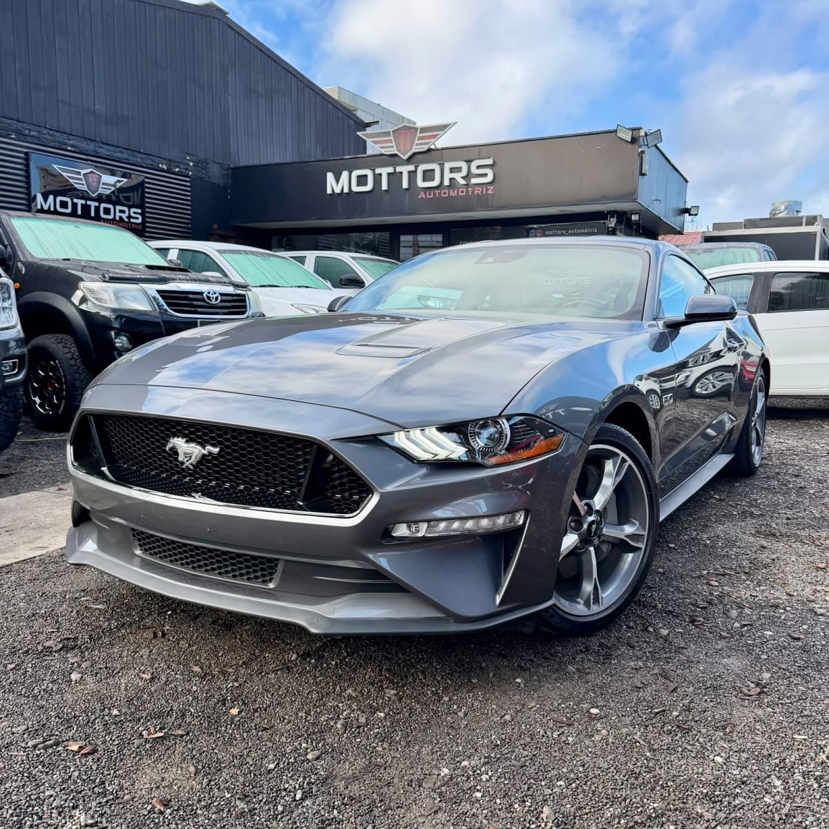 2024 Ford Mustang 5.0 - Imagen 1