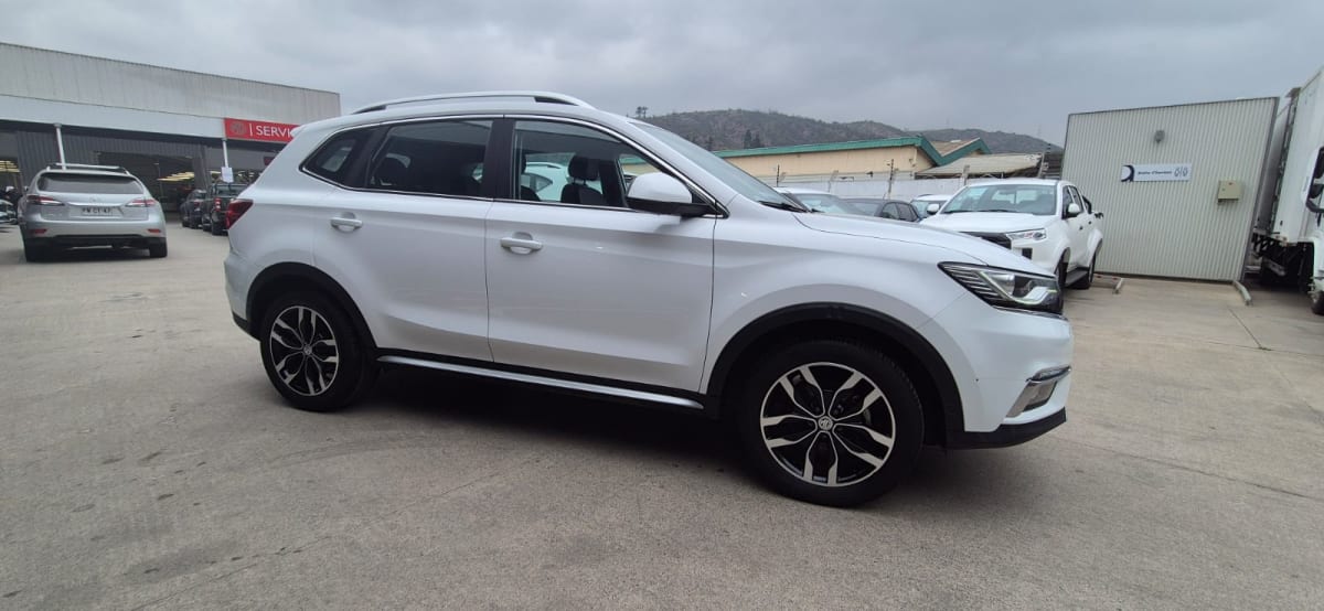 2023 MG RX5 1.5 - Miniatura 3