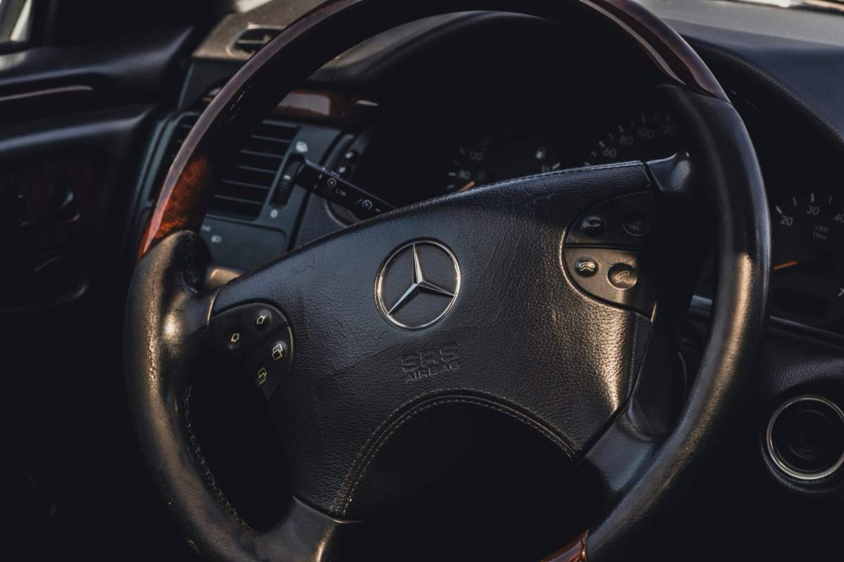 2002 Mercedes-Benz E 430 Avantgarde - Miniatura 5