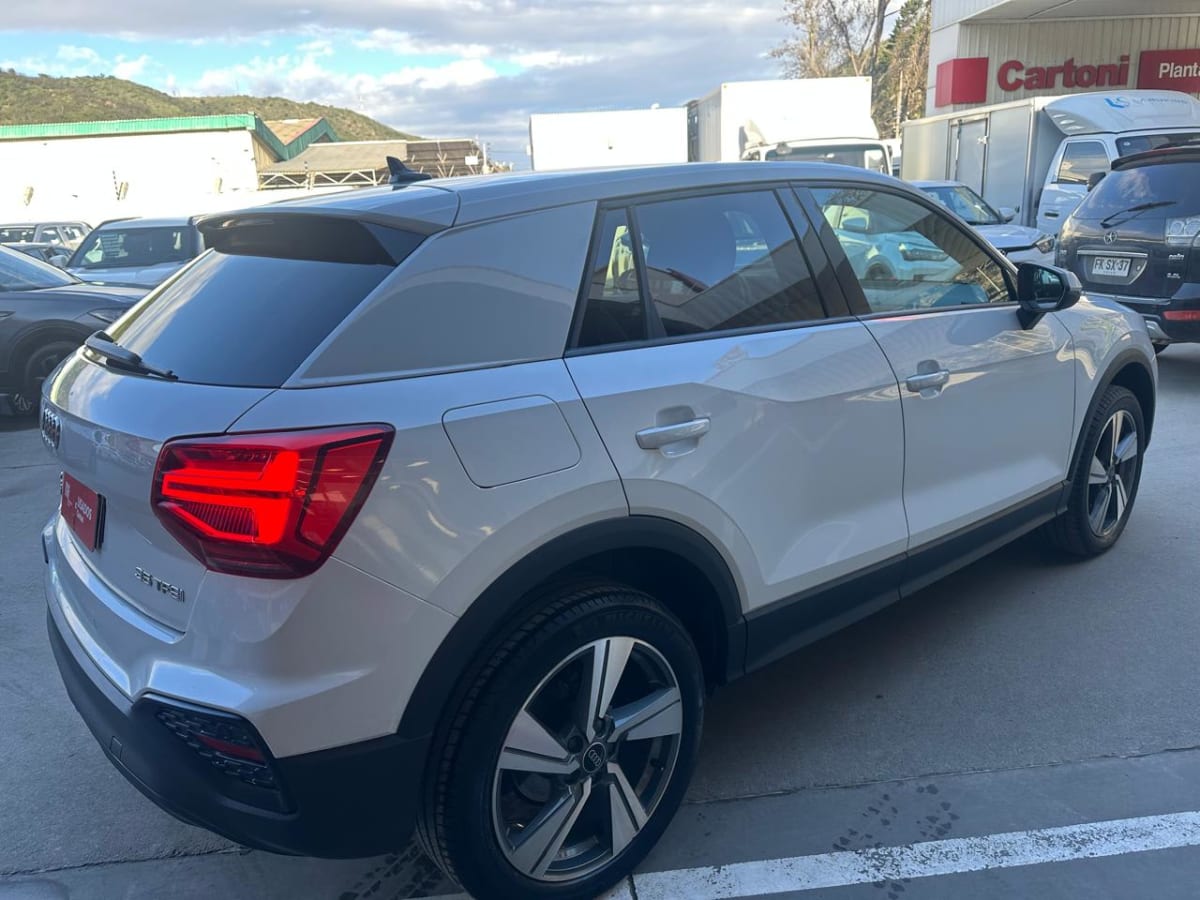 2024 Audi Q2 35 - Miniatura 4