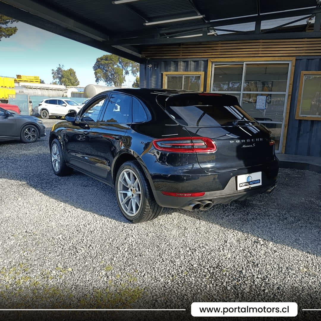 2014 Porsche MACAN - Miniatura 3