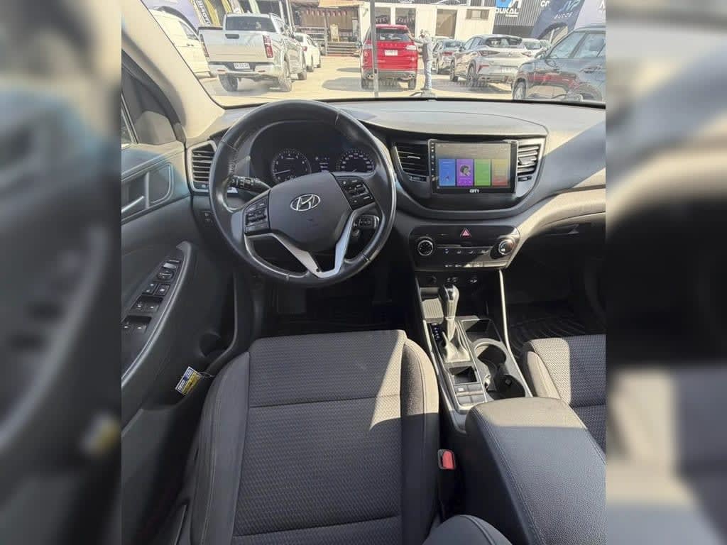 2017 Hyundai TUCSON 2.0 Gris - Miniatura 6