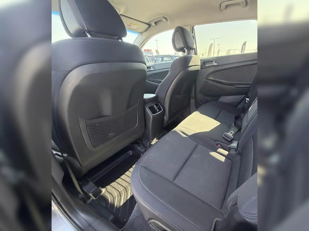 2017 Hyundai TUCSON 2.0 Gris - Miniatura 9