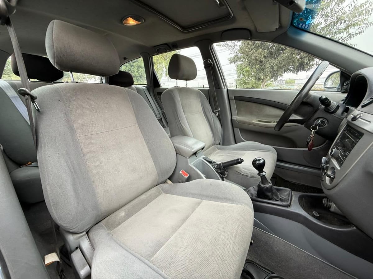 2011 Chevrolet OPTRA LS - Miniatura 10