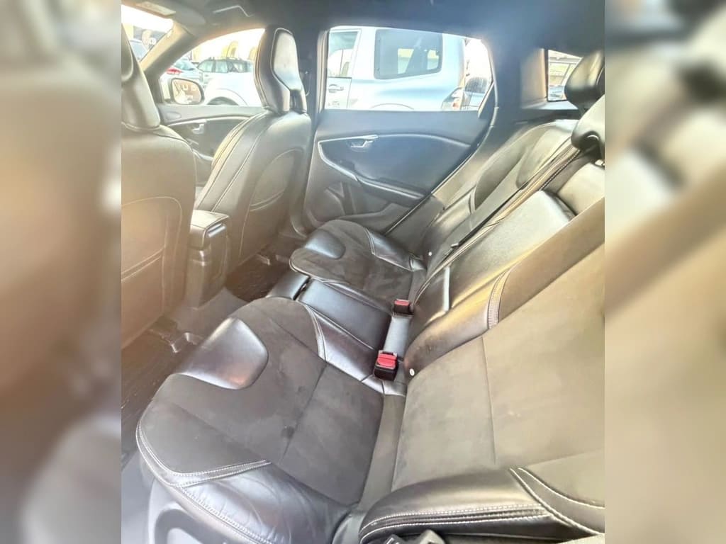 2017 VOLVO V40 2.0 Blanco - Miniatura 10