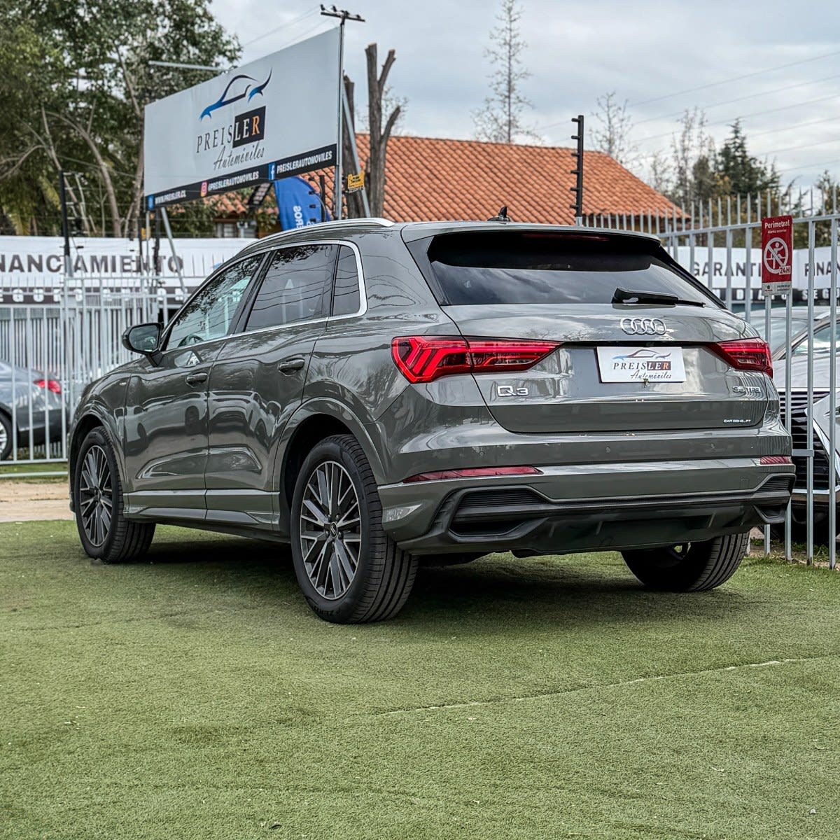 2023 Audi Q3 35 Gris - Miniatura 6