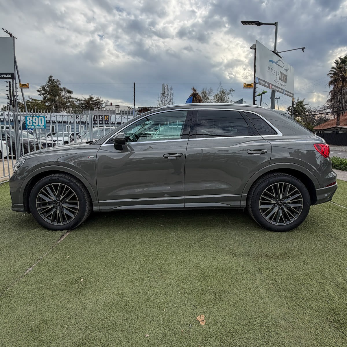 2023 Audi Q3 35 Gris - Miniatura 8