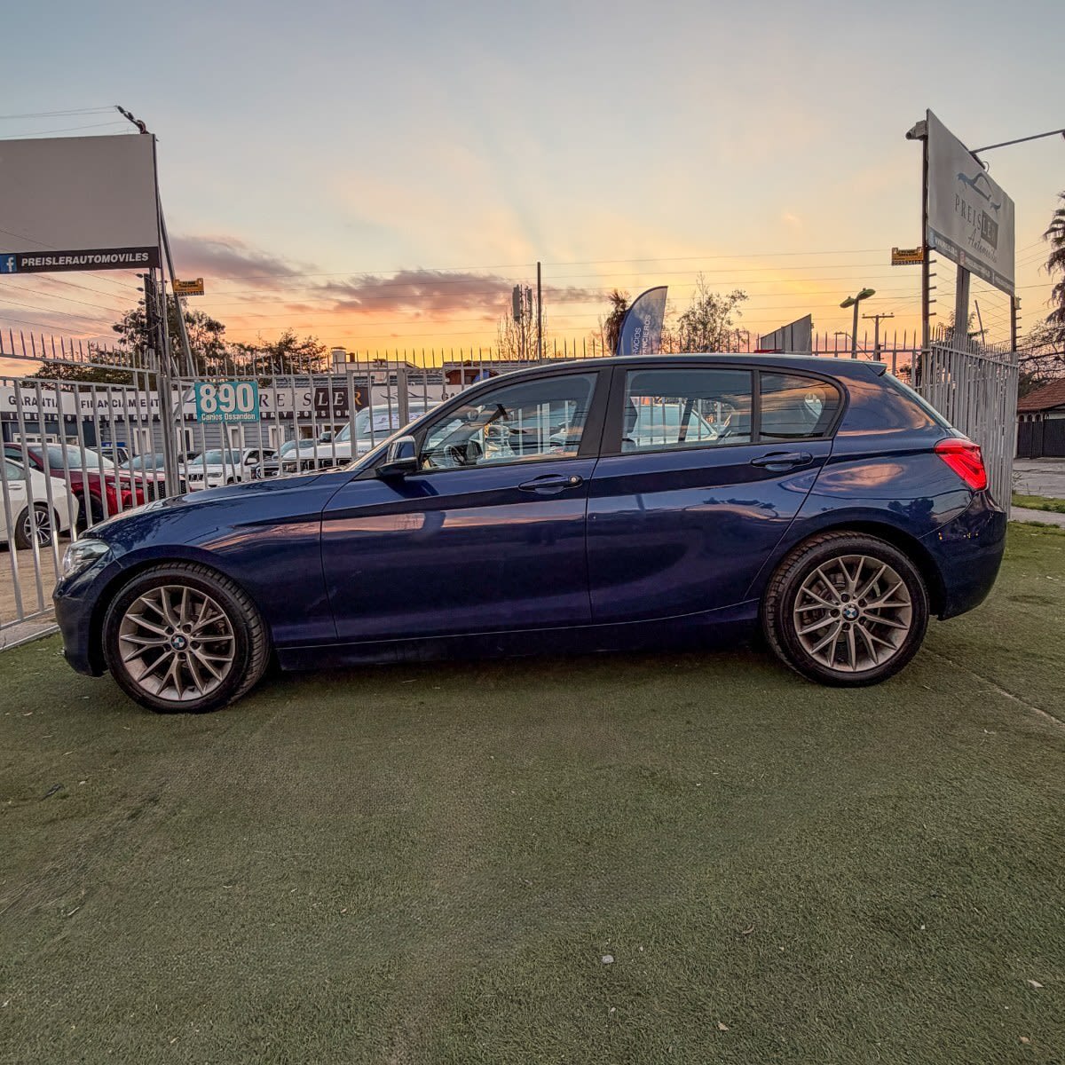 2017 BMW 118 1.5 Azul - Miniatura 7