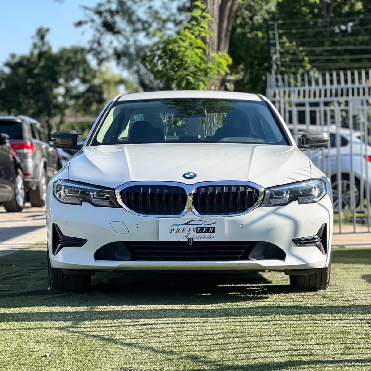 2023 BMW 320I 2.0 Blanco - Miniatura 2