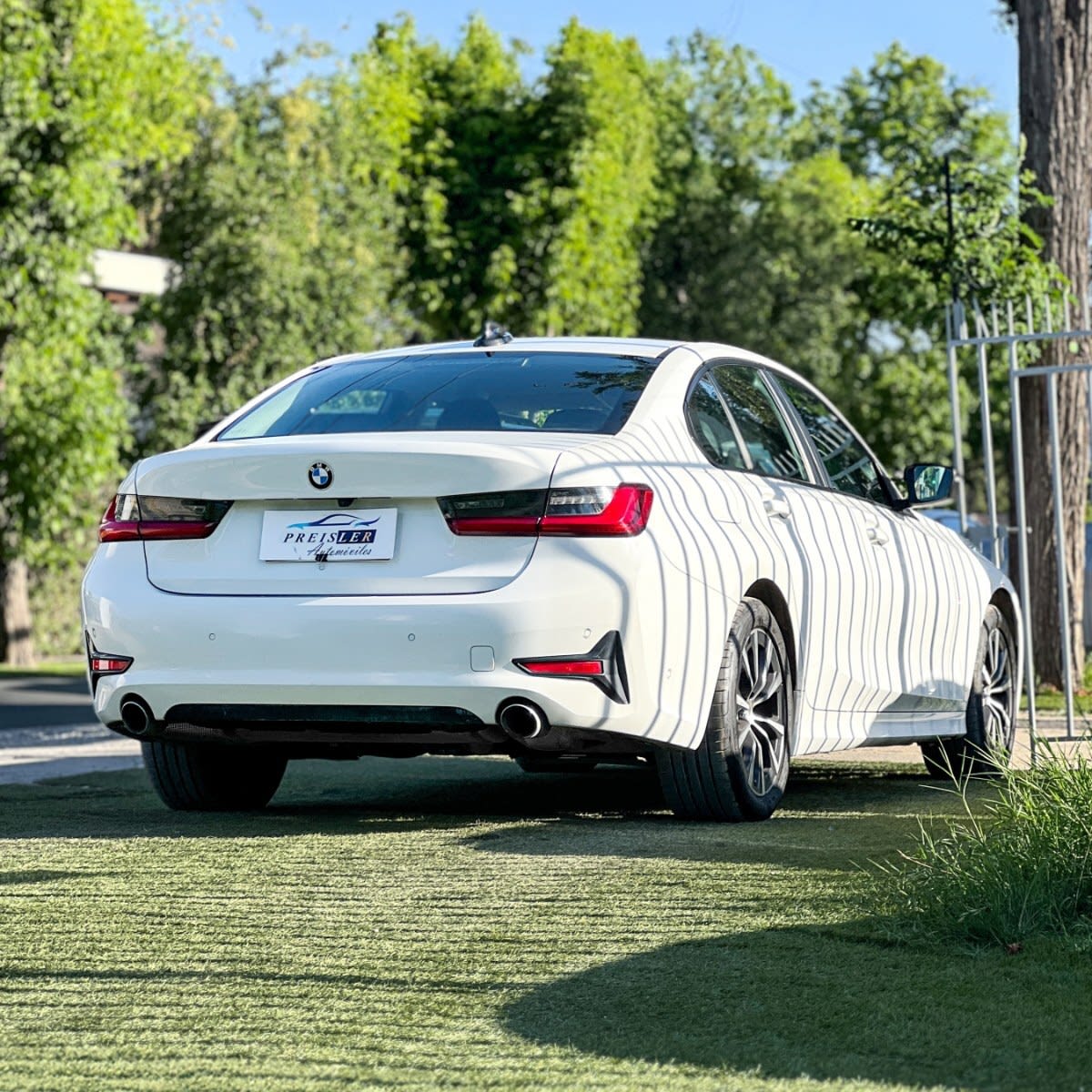 2023 BMW 320I 2.0 Blanco - Miniatura 4