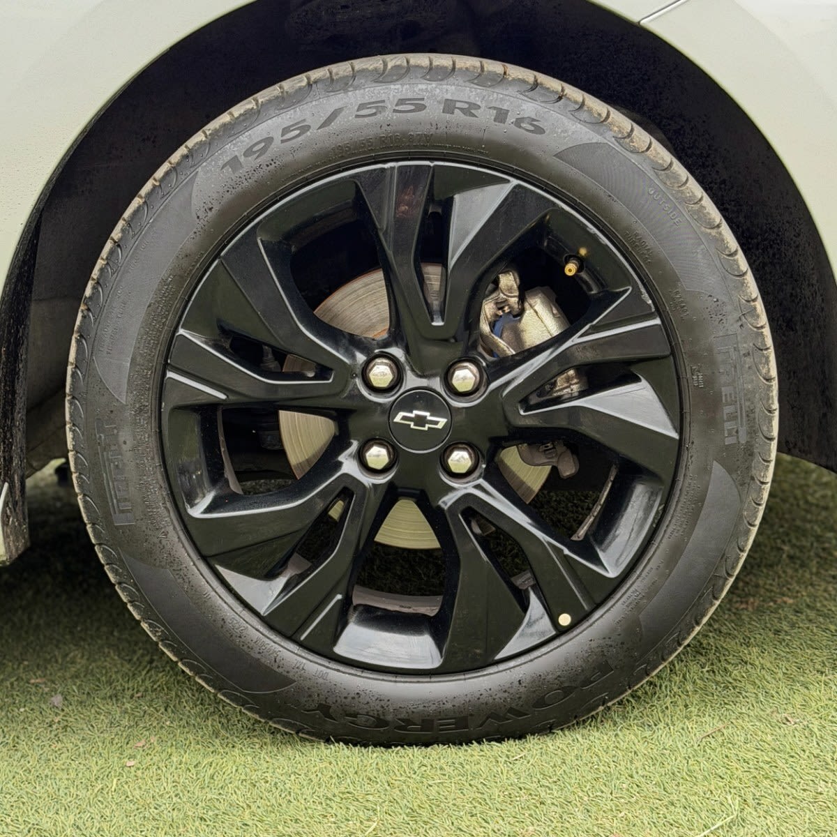 2022 Chevrolet ONIX RS Plata - Miniatura 10