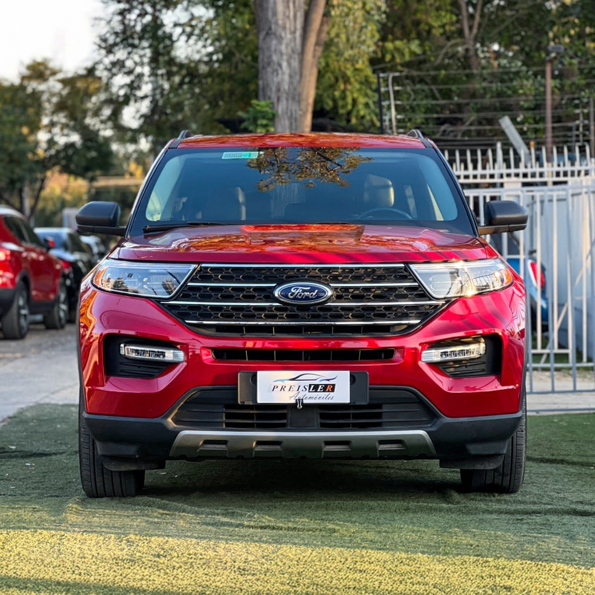 2025 Ford EXPLORER XLT Rojo - Miniatura 2
