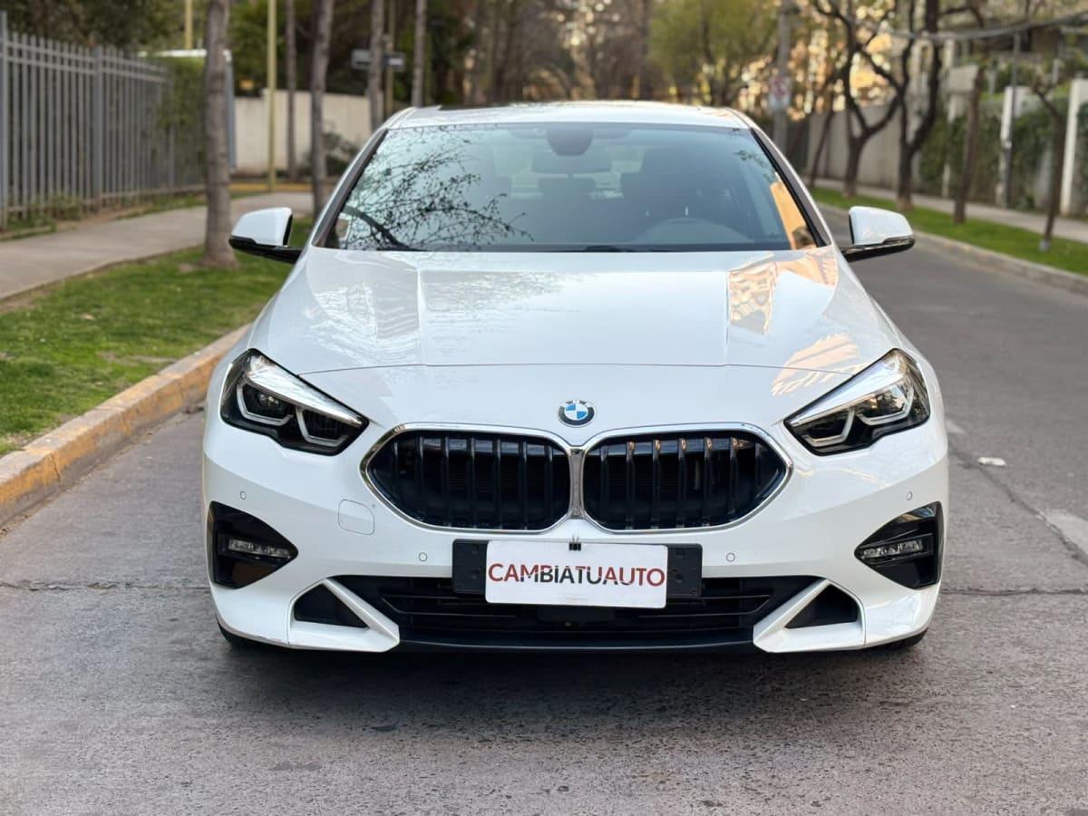 2022 BMW 220 2.0 - Miniatura 2