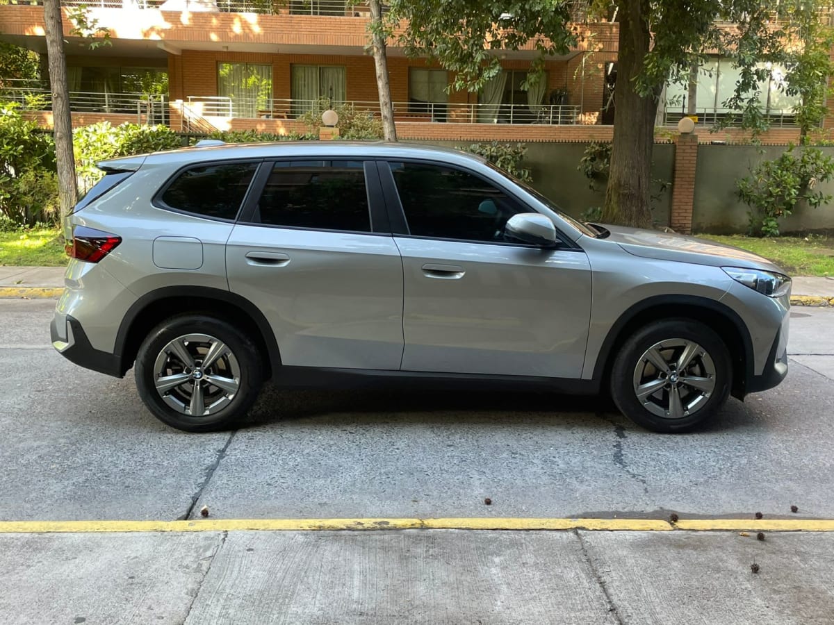 2026 BMW X1 1.5 - Miniatura 7
