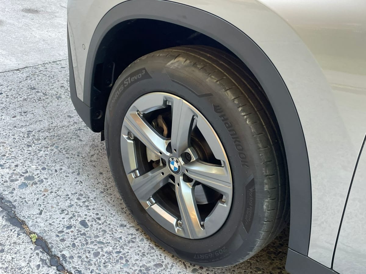 2026 BMW X1 1.5 - Miniatura 8