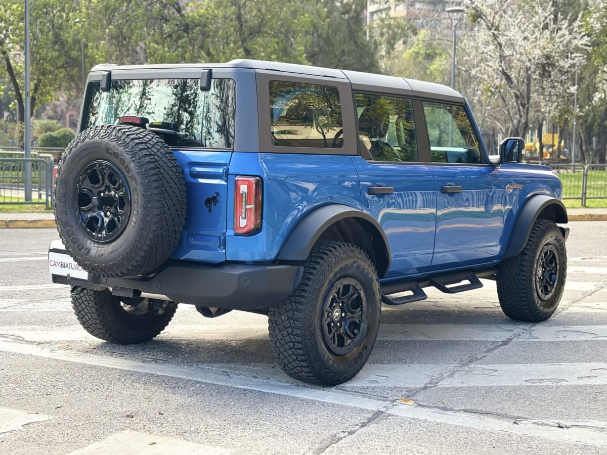 2025 Ford BRONCO WILDTRAK - Miniatura 4