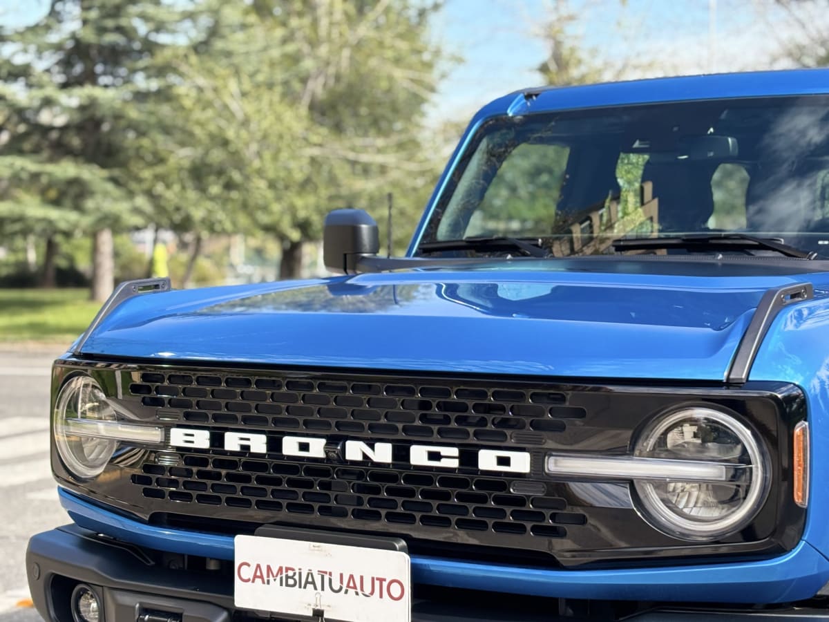 2025 Ford BRONCO WILDTRAK - Miniatura 9