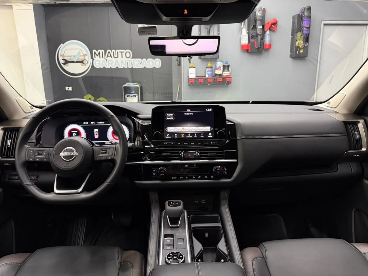 2026 Nissan Pathfinder 3.5 Plata - Miniatura 8