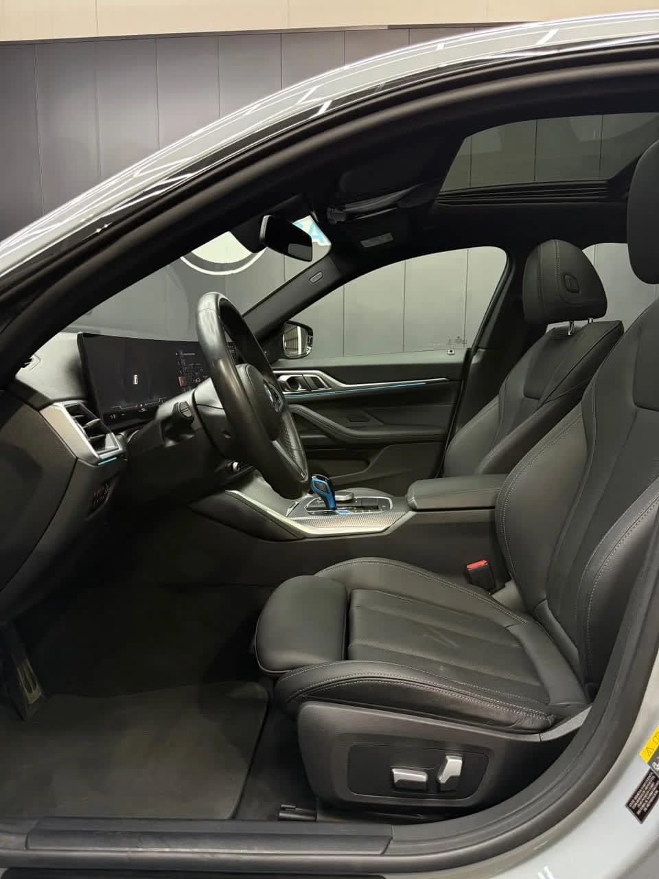 2023 BMW I4 ELECTRICO Gris - Miniatura 6