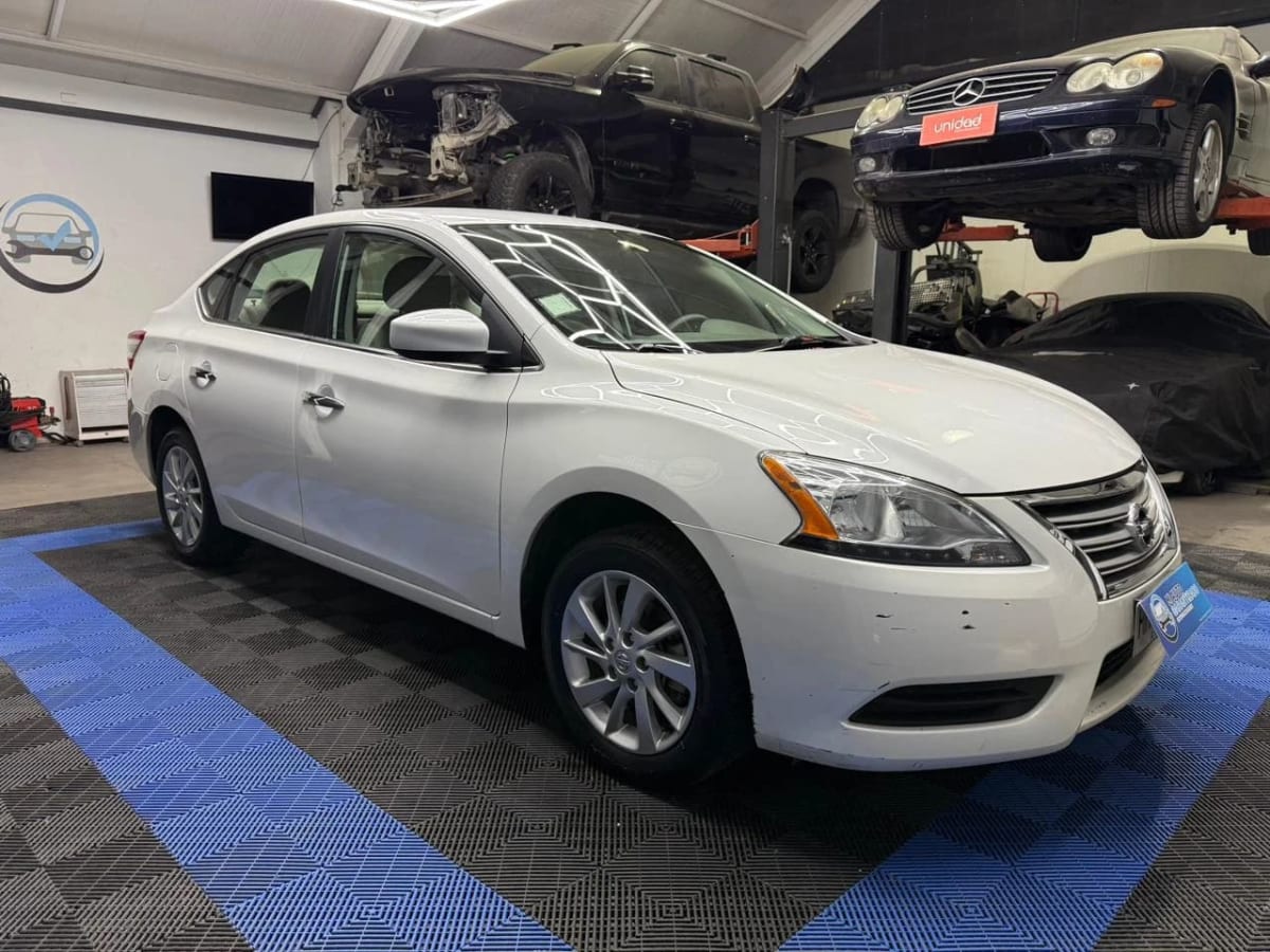 2015 Nissan Sentra 1.8 Blanco - Miniatura 5