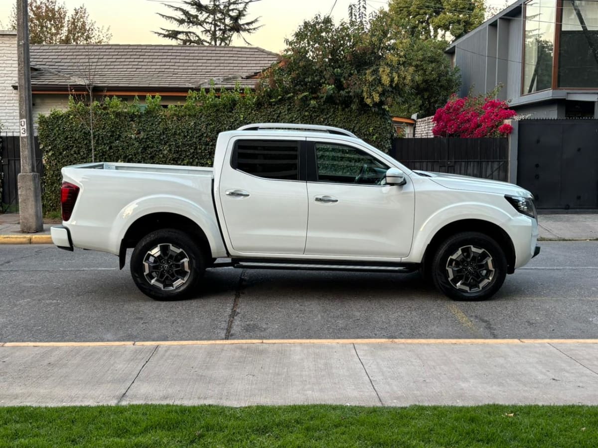 2023 Nissan NAVARA 2.3 - Miniatura 8