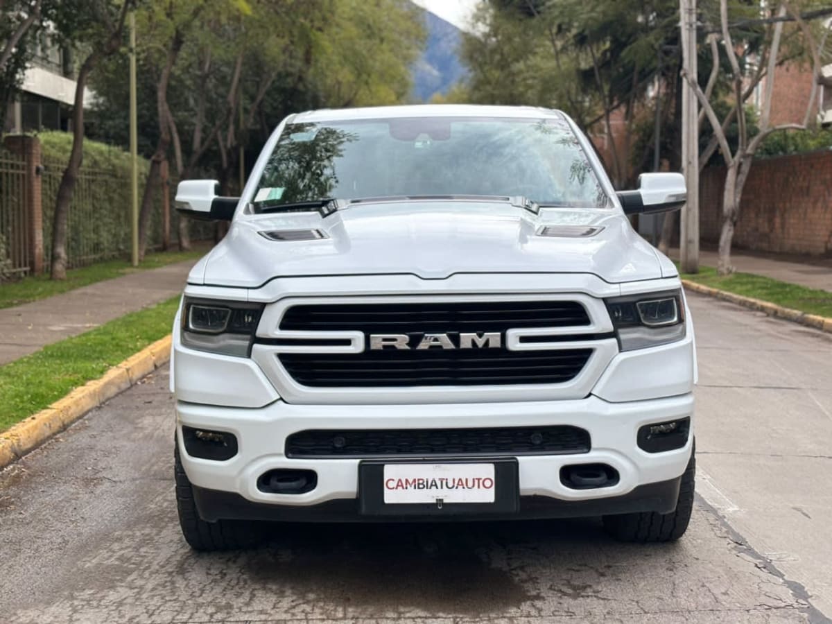 2021 Ram 1500 LARAMIE - Miniatura 2