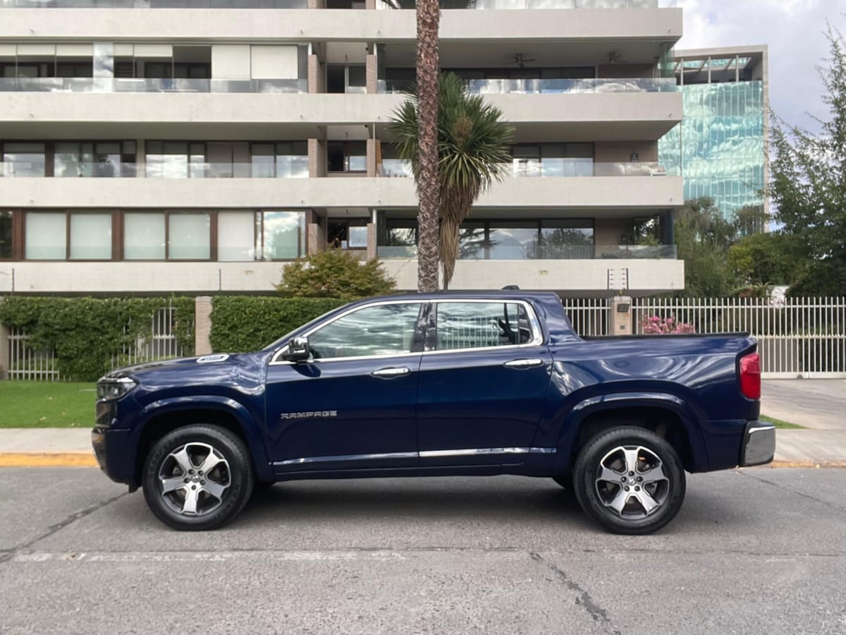 2025 Ram RAMPAGE LARAMIE - Miniatura 8