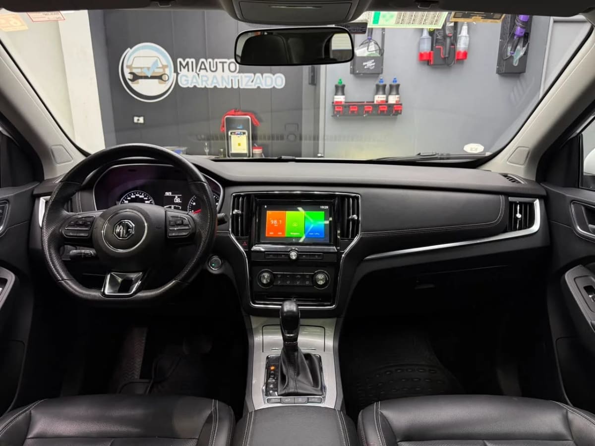 2023 MG Rx5 2.0T Blanco - Miniatura 8