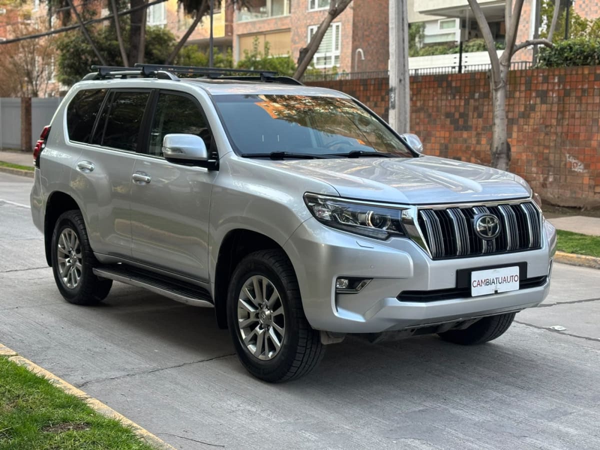 2021 Toyota LAND CRUISER PRADO - Miniatura 3