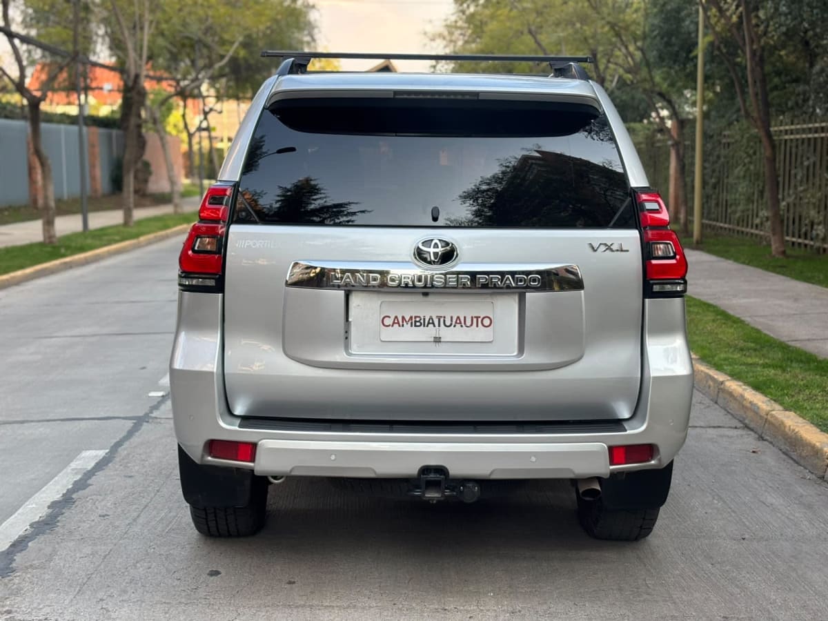 2021 Toyota LAND CRUISER PRADO - Miniatura 5